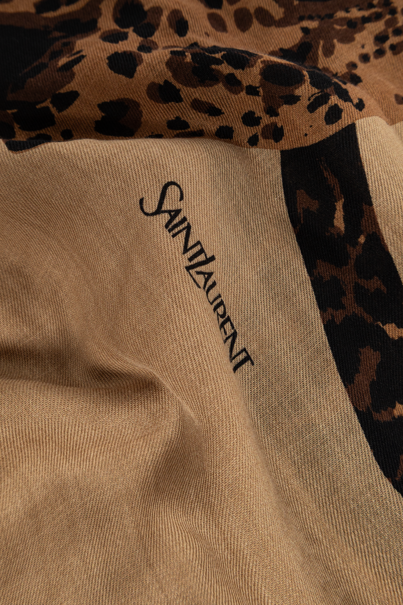 SAINT LAURENT アニマル柄ストール Saint Laurent Wool scarf with animal motif | Women's